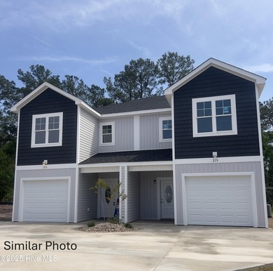 Beach Townhome/Townhouse Active Under Contract in Holly Ridge, North Carolina