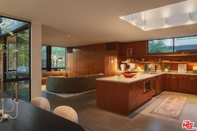 Beach Home For Sale in Venice, California