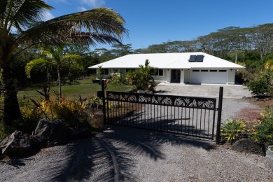 Beach Home For Sale in Keaau, Hawaii