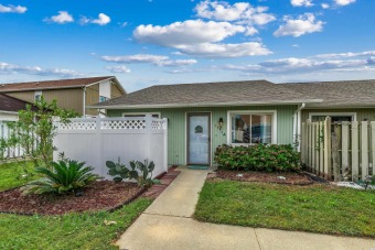 Beach Townhome/Townhouse Off Market in Surfside Beach, South Carolina