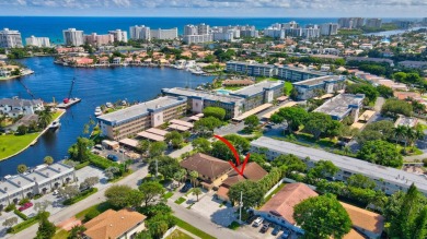 Beach Townhome/Townhouse For Sale in Delray Beach, Florida