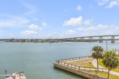 Beach Condo For Sale in New Smyrna Beach, Florida