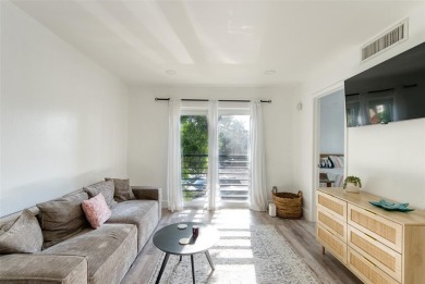 Beach Condo For Sale in Oakland Park, Florida