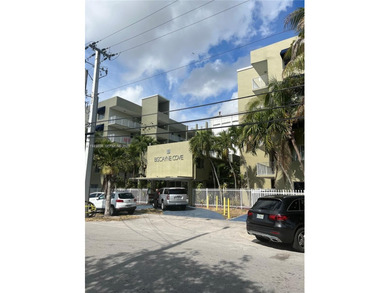 Beach Condo For Sale in Miami, Florida