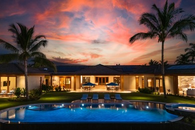 Beach Home For Sale in Kailua Kona, Hawaii