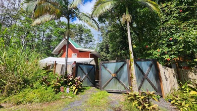 Beach Home Active Under Contract in Pahoa, Hawaii