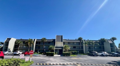 Beach Condo For Sale in Lake Worth, Florida