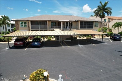 Beach Condo For Sale in Cape Coral, Florida