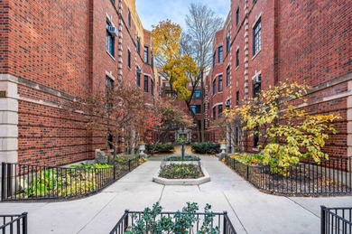 Beach Condo For Sale in Chicago, Illinois