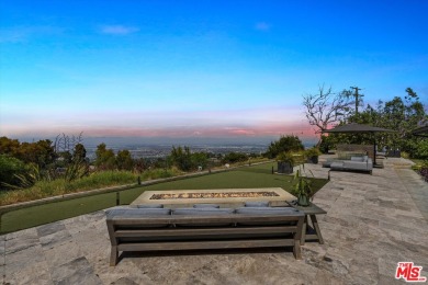 Beach Home For Sale in Rolling Hills, California
