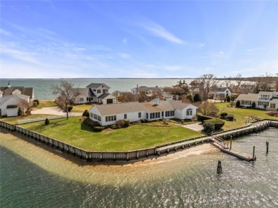 Beach Home For Sale in Mattituck, New York