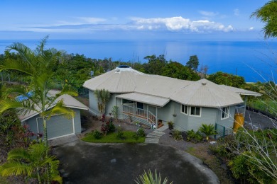 Beach Home For Sale in Captain Cook, Hawaii