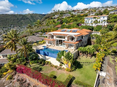 Beach Home For Sale in Honolulu, Hawaii