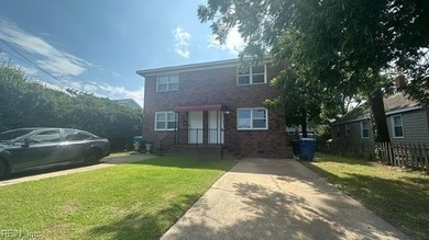 Beach Townhome/Townhouse For Sale in Virginia Beach, Virginia