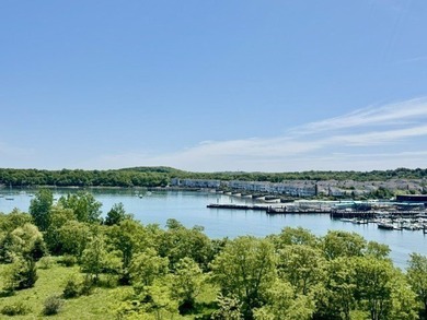 Beach Condo For Sale in Weymouth, Massachusetts