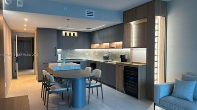 Beach Condo For Sale in Miami, Florida