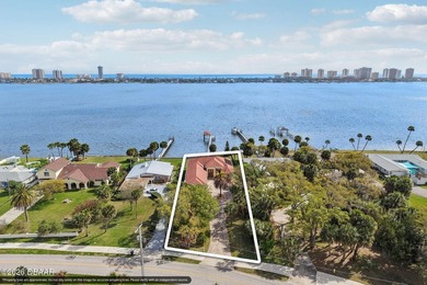 Beach Home For Sale in South Daytona, Florida