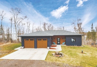 Beach Home For Sale in Duluth, Minnesota
