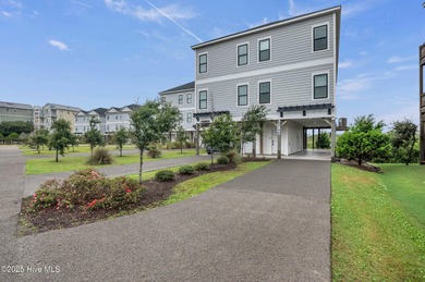 Beach Townhome/Townhouse For Sale in Surf City, North Carolina