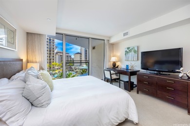 Beach Condo For Sale in Honolulu, Hawaii