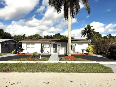 Beach Home For Sale in Lauderdale Lakes, Florida