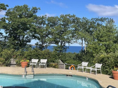 Beach Condo For Sale in Glen Arbor, Michigan