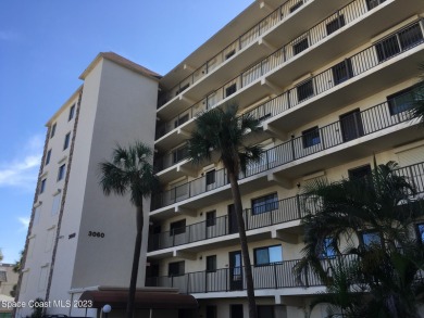 Beach Condo For Sale in Cocoa Beach, Florida