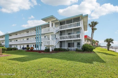 Beach Condo For Sale in Daytona Beach, Florida