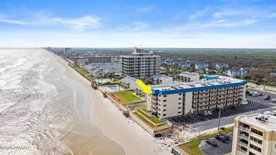 Beach Condo For Sale in New Smyrna Beach, Florida