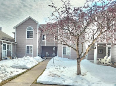 Beach Townhome/Townhouse For Sale in Bayfield, Wisconsin