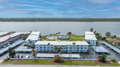 Beach Condo For Sale in Daytona Beach, Florida