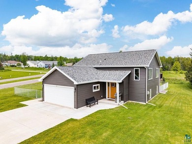 Home For Sale in Two Harbors image photo picture