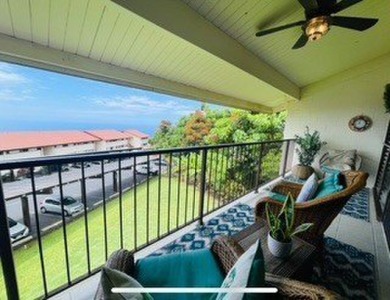 Beach Home Active Under Contract in Holualoa, Hawaii