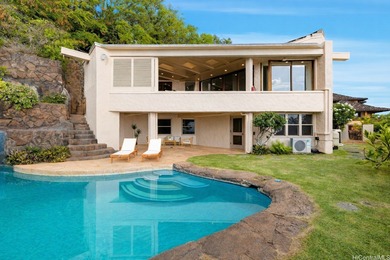 Beach Home For Sale in Honolulu, Hawaii