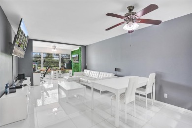 Beach Condo For Sale in Davie, Florida