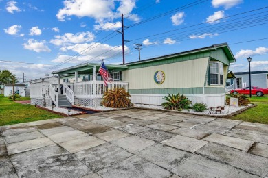 Beach Home For Sale in North Myrtle Beach, South Carolina