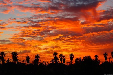 Beach Townhome/Townhouse Sale Pending in San Diego, California