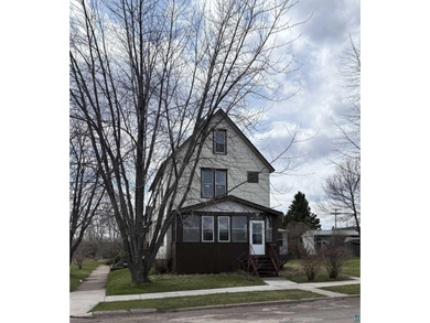 Beach Home For Sale in Two Harbors, Minnesota