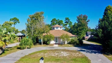 Beach Home For Sale in Port St Joe, Florida