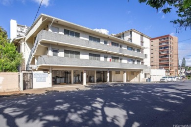 Beach Home For Sale in Honolulu, Hawaii