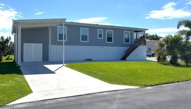 Beach Home For Sale in Fort Myers, Florida