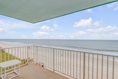 Beach Condo For Sale in New Smyrna Beach, Florida
