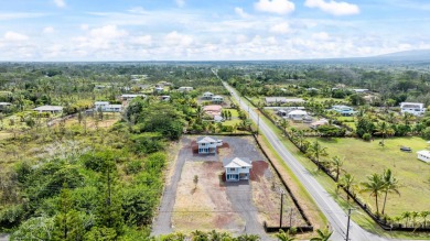 Beach Home For Sale in Keaau, Hawaii