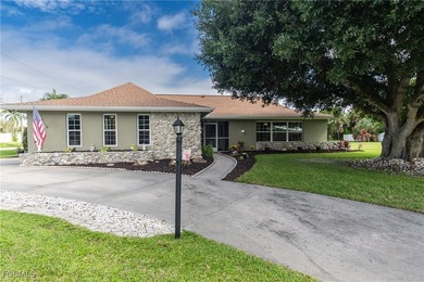 Beach Home For Sale in Fort Myers, Florida