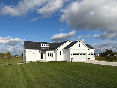 Beach Home For Sale in Holland, Michigan