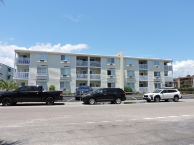 Beach Condo For Sale in North Myrtle Beach, South Carolina