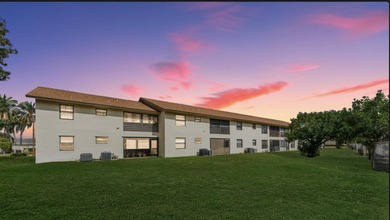 Beach Condo For Sale in West Palm Beach, Florida