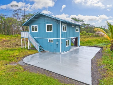 Beach Home For Sale in Keaau, Hawaii