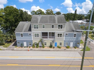 Beach Townhome/Townhouse Sale Pending in Tampa, Florida