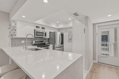 Beach Condo For Sale in Sarasota, Florida